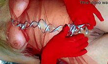 Hey, merry christmas with sexy mature lady's curves, natural tits, big ass, wet hairy pussy!