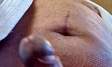 더러운 늙은 남자 크리스가 너를 위해 아마추어 유럽 집에서 만든 누드와 늙은 매력