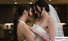 Busty babe tribbing with milf girlfriend 😘