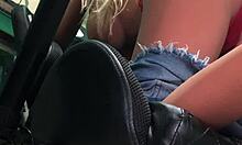 No Cusinho Da Loirinha Infio O Braso Todo Sex Toy