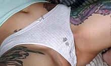 meio irmão esfregou o pau na minha calcinha até me deixar encharcada, depois enfiou tudo