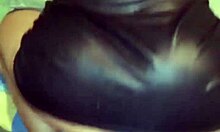 doble penetracion vajinal con mi dildo y mi vecino