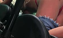 No Cusinho Da Loirinha Infio O Braso Todo Sex Toy