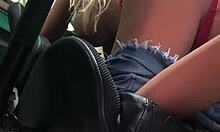 No Cusinho Da Loirinha Infio O Braso Todo Sex Toy