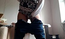 my legs in jeans shaking from orgasm lesbian 😍