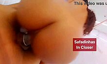 Novinha Brasileira Sits And Cums