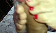 看我性感女友足交后乳头穿环内射