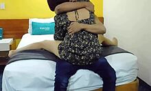 Casada insatisfecha se anima a probar-clip 😏