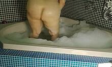 vivi guedez licks and rides rough in motel voyeur