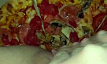 Snowwhite masturbates with pizza and chocolate in LA 😋