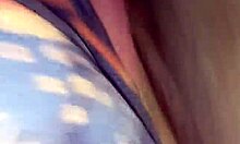 Joven Blaca De Coño Virgen Tomando Enorme Polla Negra Del Amigo