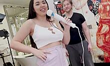 グラマーの巨乳バブがモンスターチンポで潮吹きさせられる