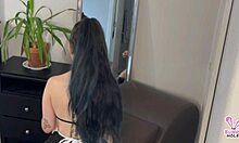 משרתת גורמת לך לפלוט חלק 3 לילי