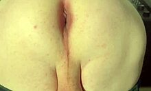 My gf gapes her ass with a buttplug!