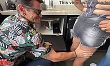 Marido Corno Contrata Encanadores Para Tapar Os Dutos Da Esposa Com Rola