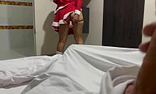 Anciano Pervertido Le Da 300 Pesos A La Enfermera En La Noche De Navidad Para Que Me Saque Toda La Leche