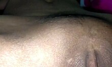 उस सुंदर बड़ी चूत को चोद रहा हूँ 😍