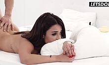 My bubble butt girlfriend kicks off the morning with steamy sex and a wild ride 😏