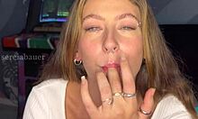 fiquei sozinha da casa do meu primo e tive que me tocar pensando nele