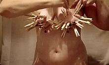 2024 10 22 esclave f pinces et ceinture