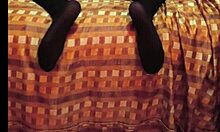 Flaquita moves her body sensually in amateur video.