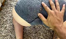 Cunhada Tava Alongando E Mandou Rasgar Seu Short E Chupar Seu Cuzinho