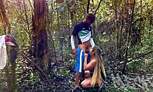 Špatná MILF prosí o anál v parku!