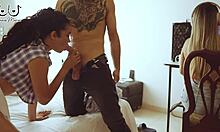 estaba muy ocupada con trabajo y mi mejor amiga aprovecha de follarse a mi novio 😏