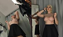 Spying On Pantyless Girl