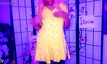 That amateur ebony African black sexy teen shows off her shaped body, making horny dudes crave rough solo fucking