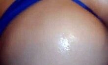 ฉันเสนอเงิน 100 ล้านเปโซให้เพื่อนบ้านลาติน่าฮอต แล้วเธอให้ฉันเสร็จใน