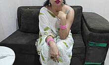 Индийская мачеха трахается пасынком