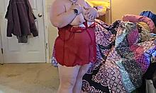 BBW IN LINGERIE STRIPTEASE!!