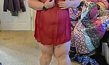 BBW IN LINGERIE STRIPTEASE!!