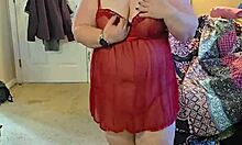 BBW IN LINGERIE STRIPTEASE!!