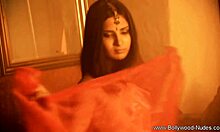 พยายามปลุกเร้าผู้ชายด้วยโชว์คนเดียวแบบสุภาพสตรี