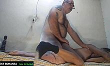 Latina woman in deep creampie encounter