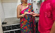 Stemor lærer kondombruk og får creampie