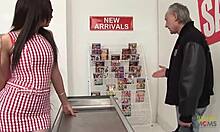 Best Way To Resolve Customer Issues With Busty Manager