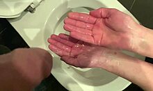 i keep his dick when he pee and next washing my hands in pissing