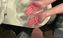 i keep his dick when he pee and next washing my hands in pissing