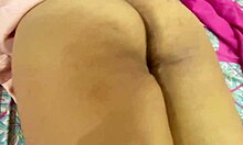 hijastro pervertido y cochino le rompe el co�o a su madrastra de culo enorme