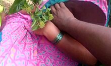 Have you seen this Indian beauty's boobs aunty?