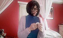 CHANTAL SQUIRT WITH HER NEW SEX TOY!!