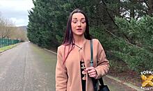 angela reine du sexe se fait baiser par deux etalons