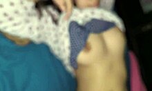 Pequeña Seduced By Father's Friend In Homemade Bedroom Encounter