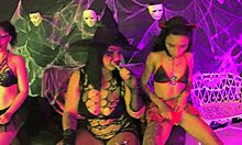 A Bruxa A Virgem E A Diaba Invocam Do Al�m Monstros Para Fuderem Suas Bucetas