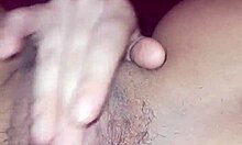 hermoso toto de latina se viene rico desando una lamida de lengua