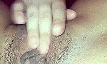 hermoso toto de latina se viene rico desando una lamida de lengua