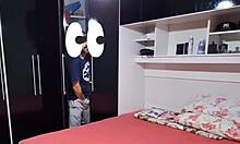 pegadinha com minha esposa vendada, amigo fode no meu lugar